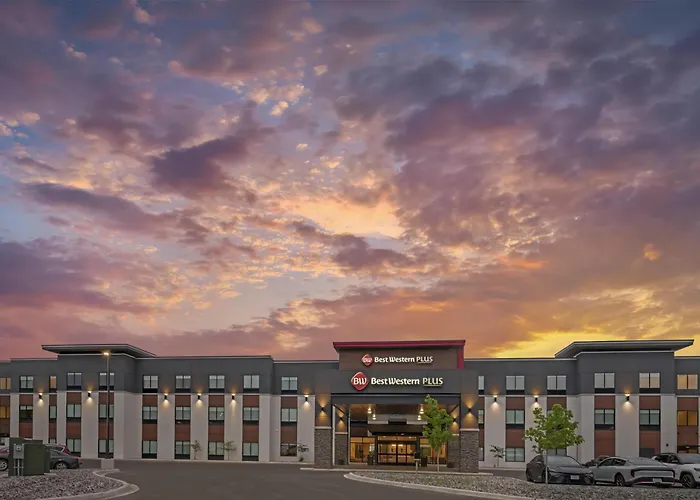 Best Western Plus Marquette Hotel & Suites