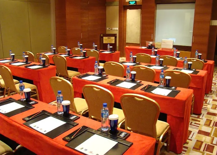 Crowne Plaza Hotel Dandong