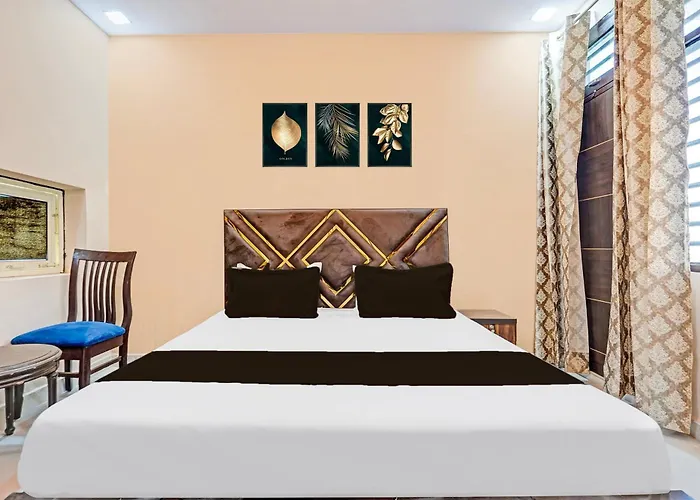 Hotel O Four Square Guest House
