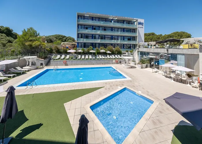 Apolo Suites Rentalmar