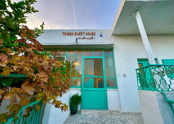 Taybeh Guest House البيت الشادي
