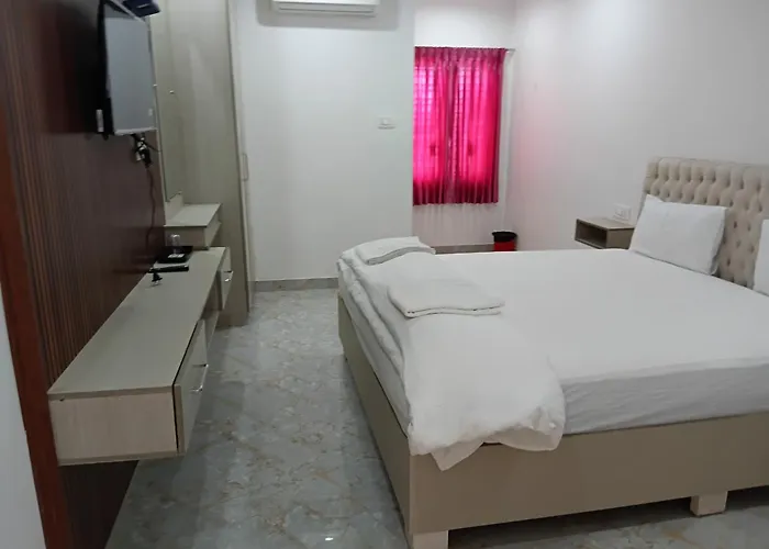 Grand Sangeetham Inn