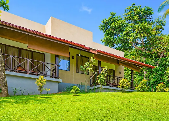 Naturesurf Villas - Private Garden Retreat At Hiriketiya Beach Spa, Surf & Relaxation