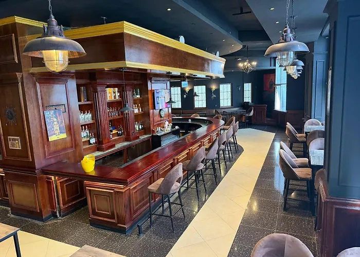 Iconic Coworking Hotel