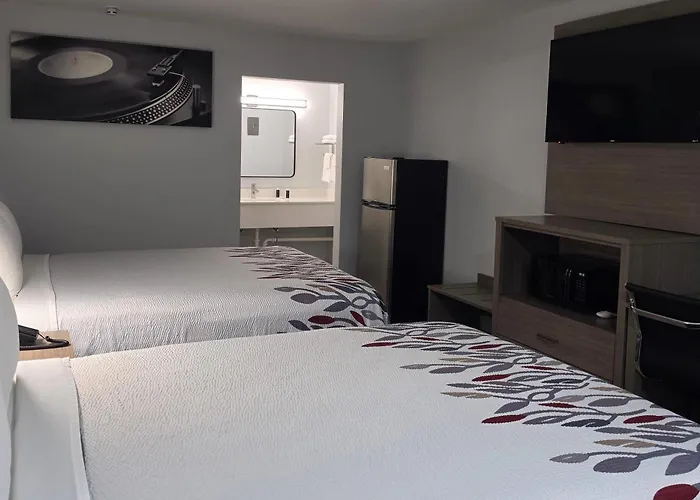 Days Inn By Wyndham Camden Ar