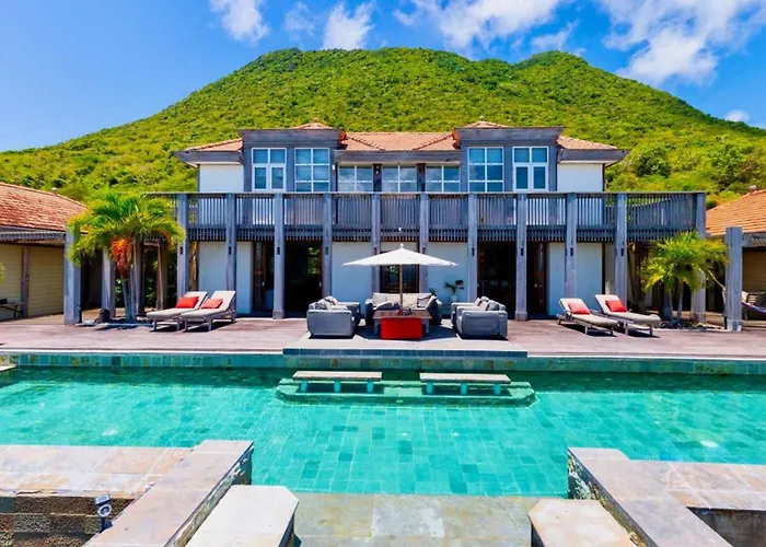 Whale Tails Island Suites & Villas