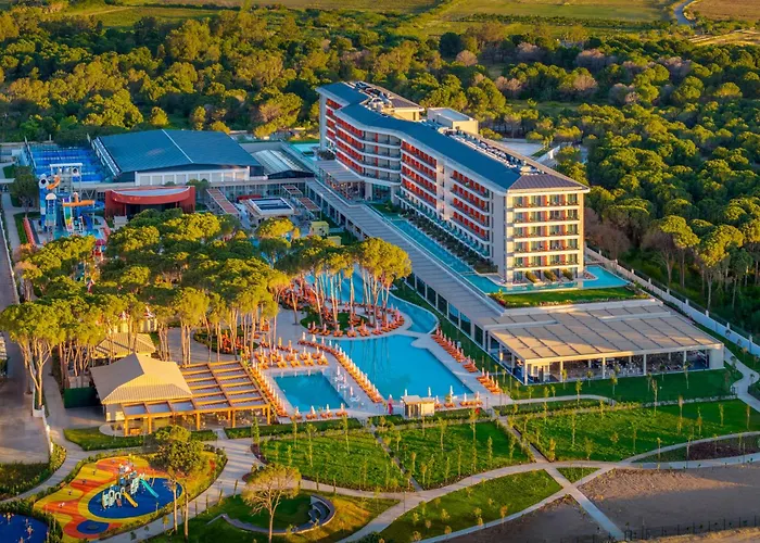 Trendy Perge Resort&Suites