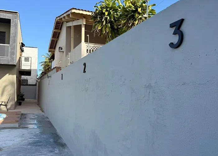Bertihouse - Apartamentos com piscina perto da praia