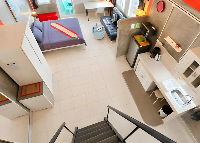 Suites & Gym Karon