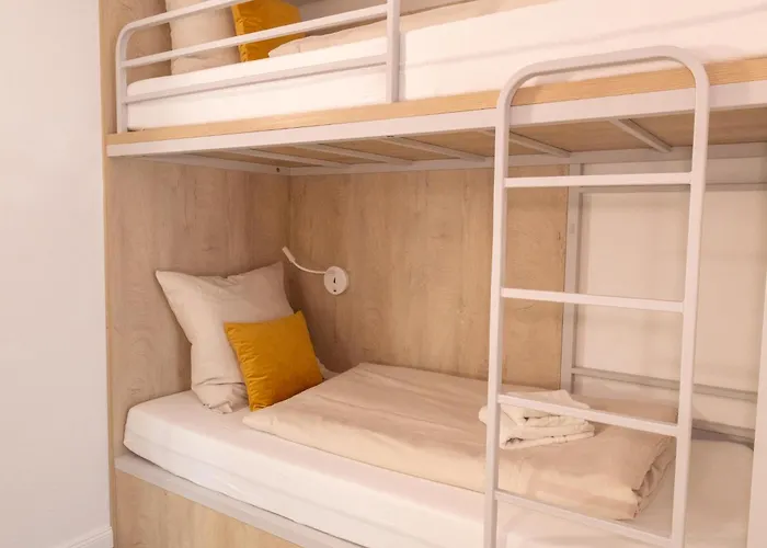Fairschlafen Boutique Hostel Etagenbett Kömbüse 0-04, Sauna, Fitness