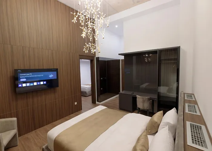Velura Hotel