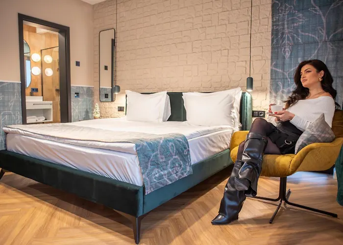 Ruelle Chateau Boutique- Adults Only