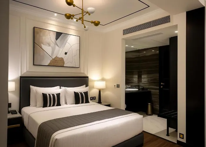 Hotel Haven Wood Suites Near Delhi Airport