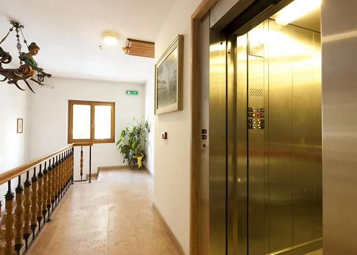 Hotel Bellaria - Cortina D'Ampezzo - Free Parking