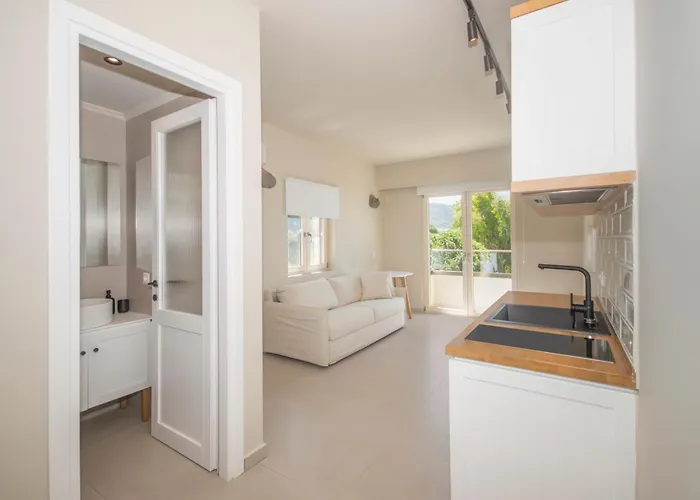 Elia Suites