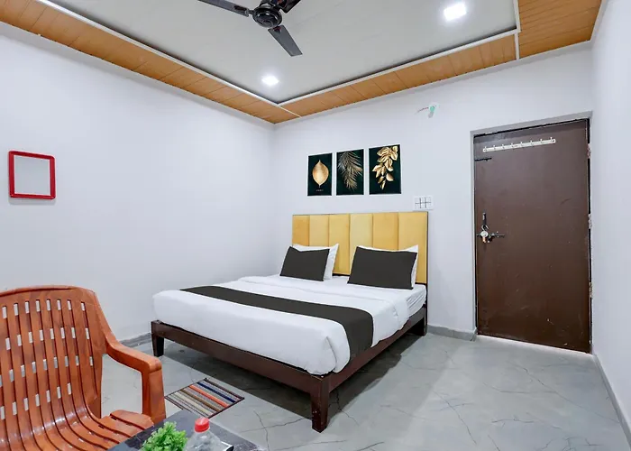 Hotel O Shri Villa Guest House