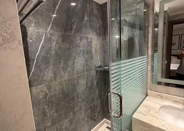 Lake Plaza Luxury Rooms