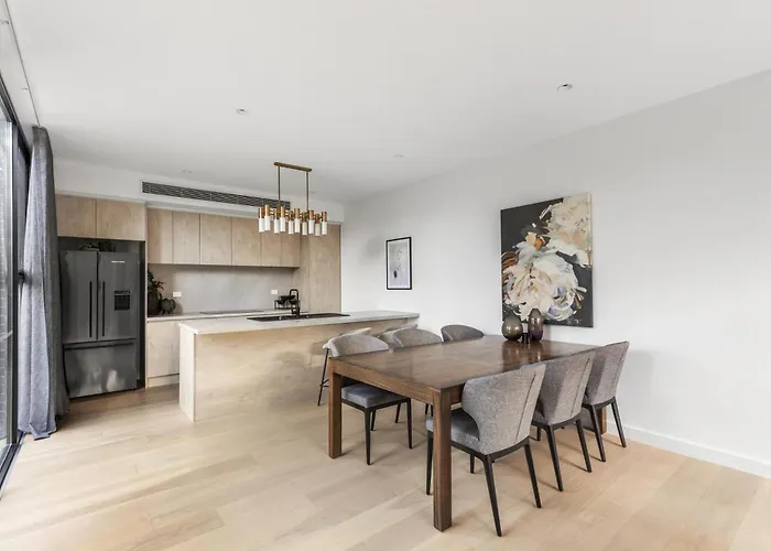 Ivanhoe Five Luxury Holiday Home 4 Bed Sleep 6