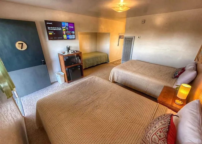 Lucky Seven Shared Kitchen, Sleeps 4 Mokee Motel
