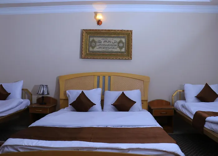 Roshan Plaza Hotel
