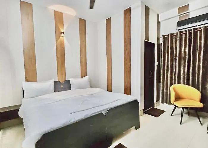 Hotel Royal Kashi Heritage Property Dashashawmedh River Ghat Property