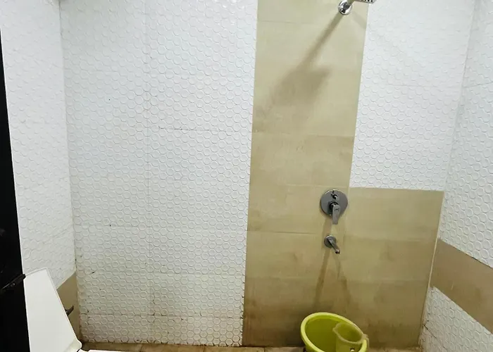 Hotel Nova Suites - Luxurious Stay In Noida