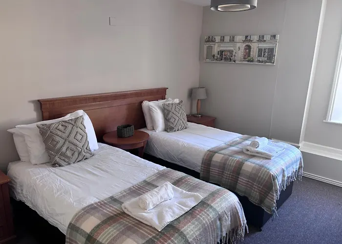 Fleur De Lis Hotel