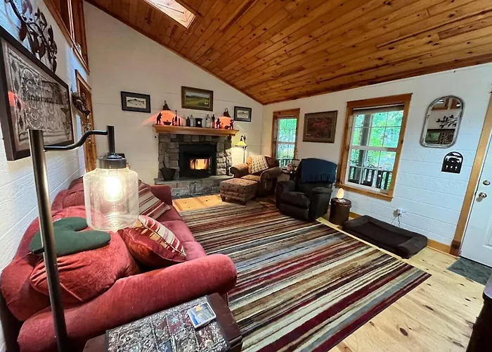 Cozy Mt Hood Adventures Home With Hot Tub