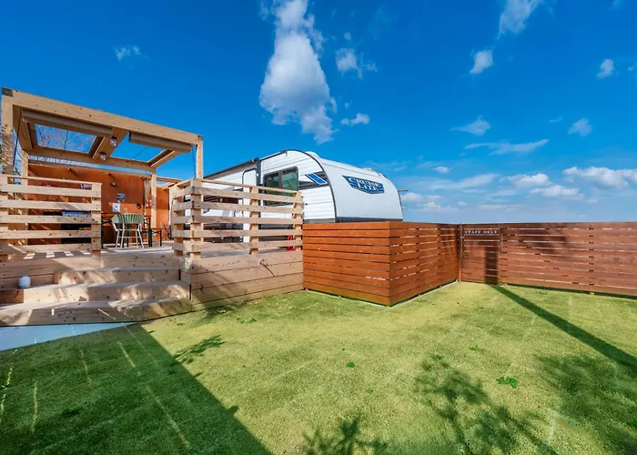 Glamping Trailer Lanikai