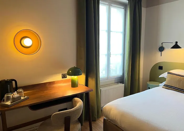 Monsieur Jules Hotel Clamart
