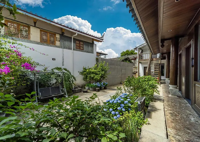The Naxi Hereditary Courtyard - Chinese Nature'S Design Retreat - Talor Made Tours & Free Pick-Up From Airport Or Rs More Than 3 Nights