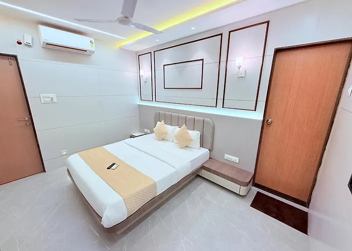 Hotel Le Glance Rooms & Dormitory