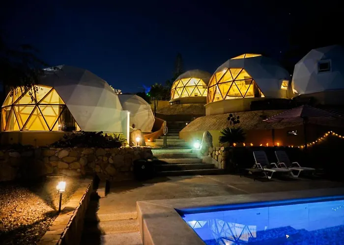 Los Domecitos - Geodesic Dome Retreat
