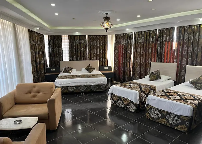 River Suite Hotel
