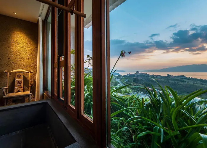 抚仙湖同尘院湖景温泉酒店