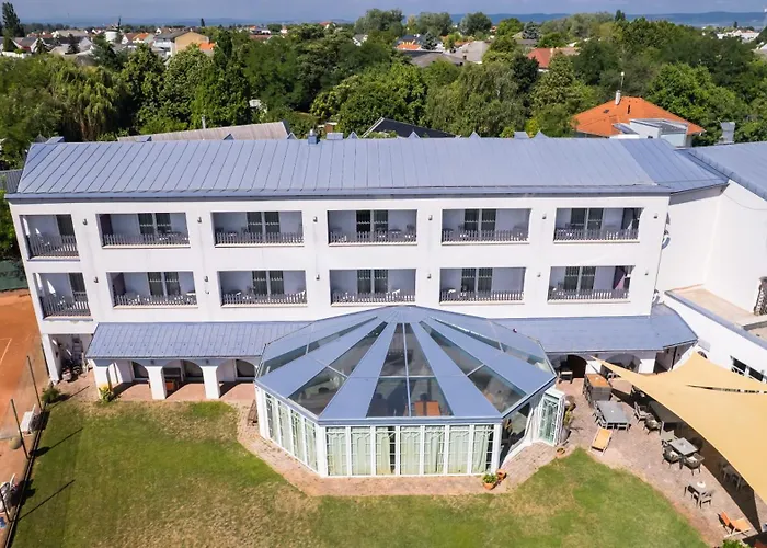 Sporthotel Podersdorf