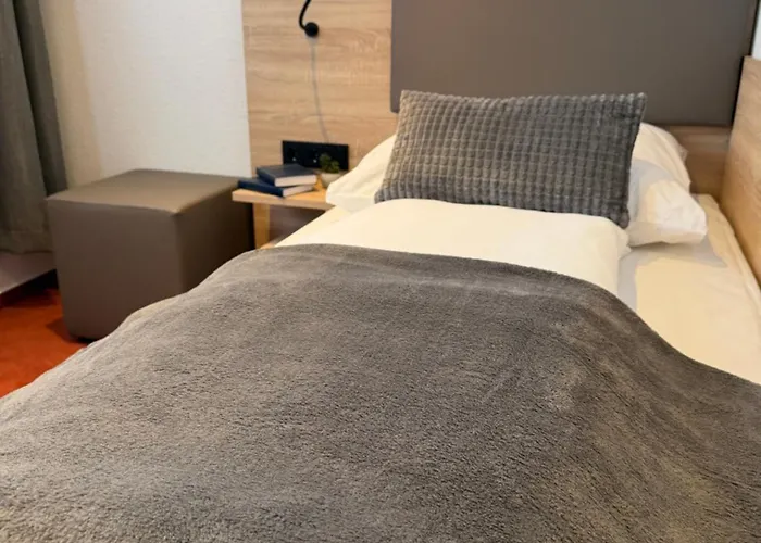 Hotel Vorburg - Free Parking - Bei Hamburg
