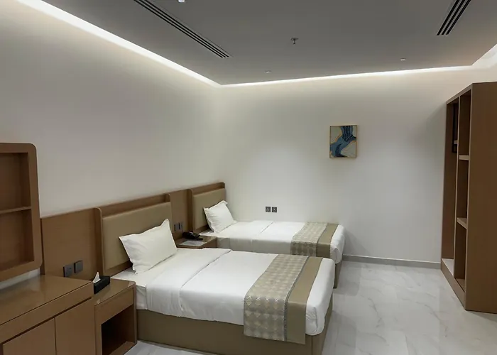 East Hills Apartments إيست هيلز للشقق المخدومة