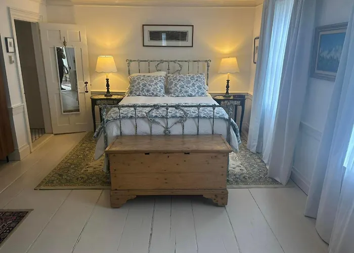 Windsor House Inn