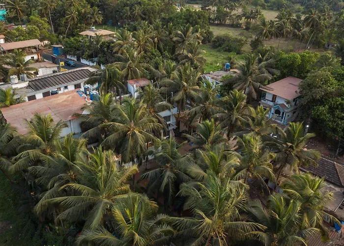 Bay Breeze Hotels And Resorts