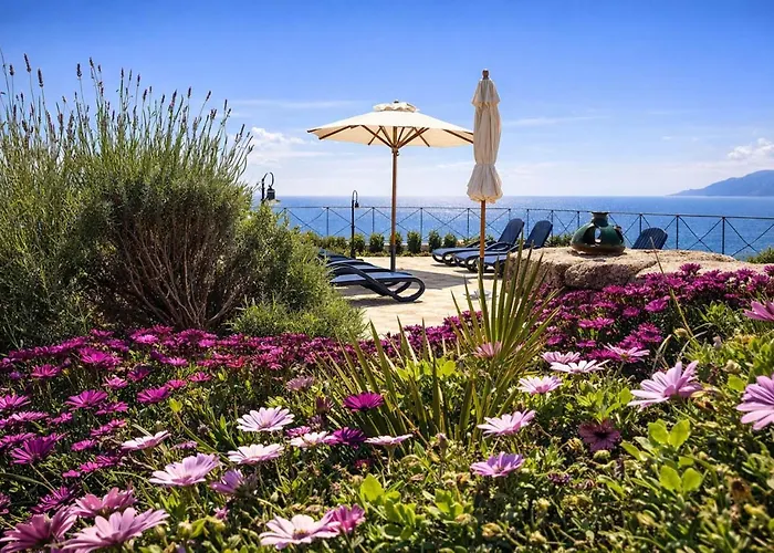 Hotel Villa Gustui Maris