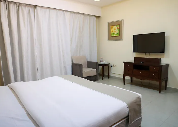 Clifton International Hotel