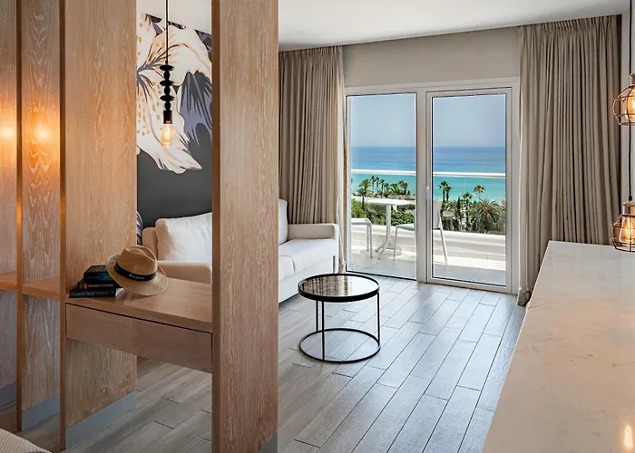 Vangelis Hotel & Suites