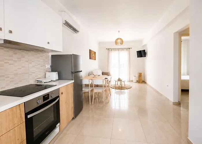 Eleftheria Hotel & Apartments