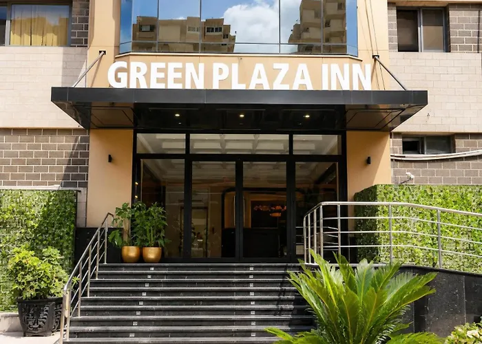 Green Plaza Inn "'Business &Families Only"'