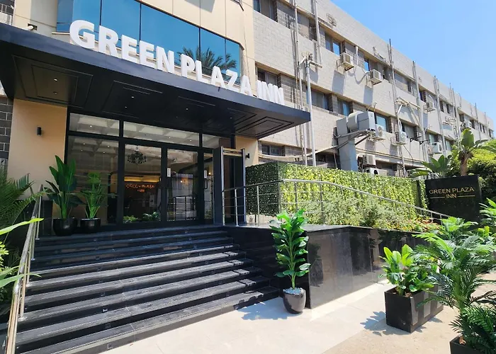 Green Plaza Inn "'Business &Families Only"'