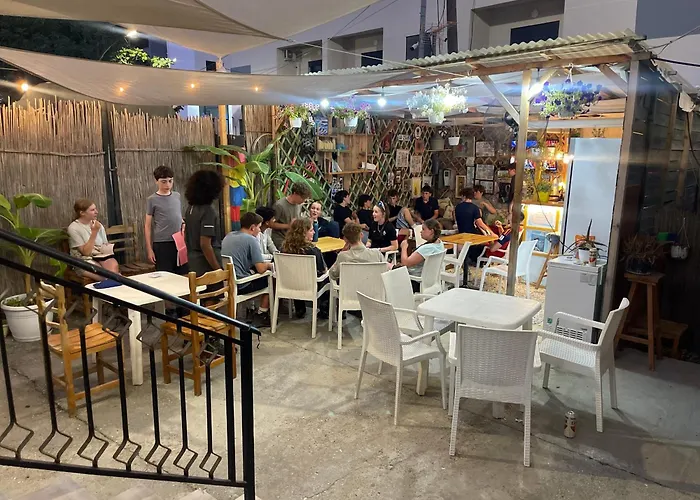Vlora Backpackers Hostel & Bar Lungomare