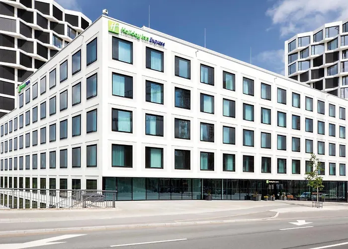 Holiday Inn Express Munich City West By Ihg