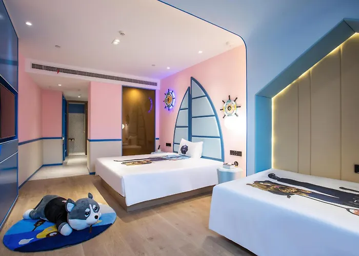 Ningbo Tianyi Square Atour Hotel