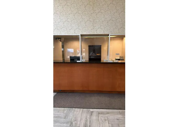 Oyo Greenridge Hotel